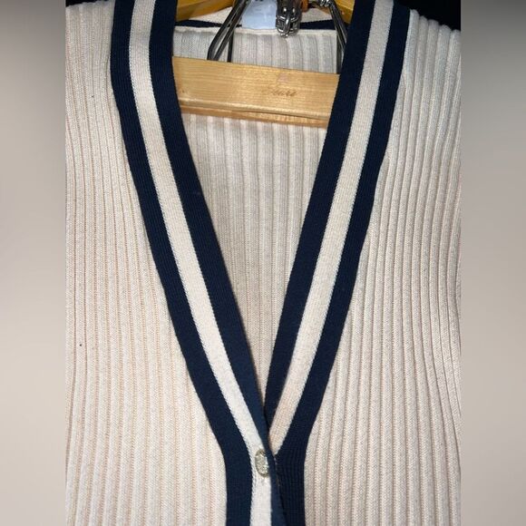 CAbi Radcliffe Cream/Navy Blue Button Cardigan size XS Gossip Girl Acadamia - Picture 5 of 7